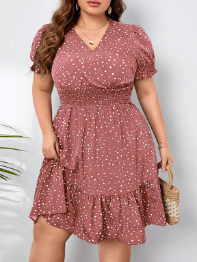 Vestido Curto Plus Size Decote V Manga Curta